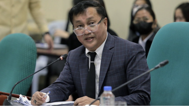 Senator Francis Tolentino said that the alleged policy that the Chinese Coast Guard can detain “trespassers” in their “borders” threatens the livelihood of Filipino fishermen.
